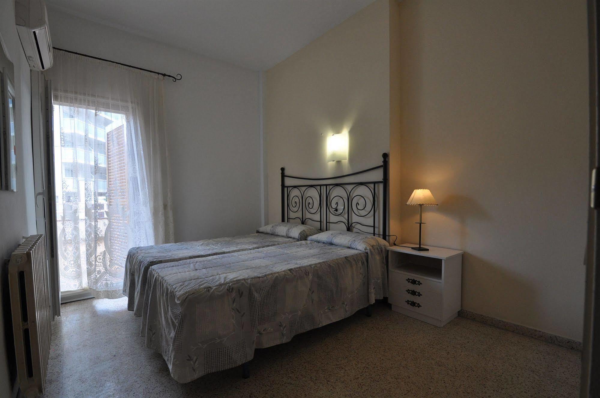 Apartamentos Eva Costa Brava Eksteriør billede
